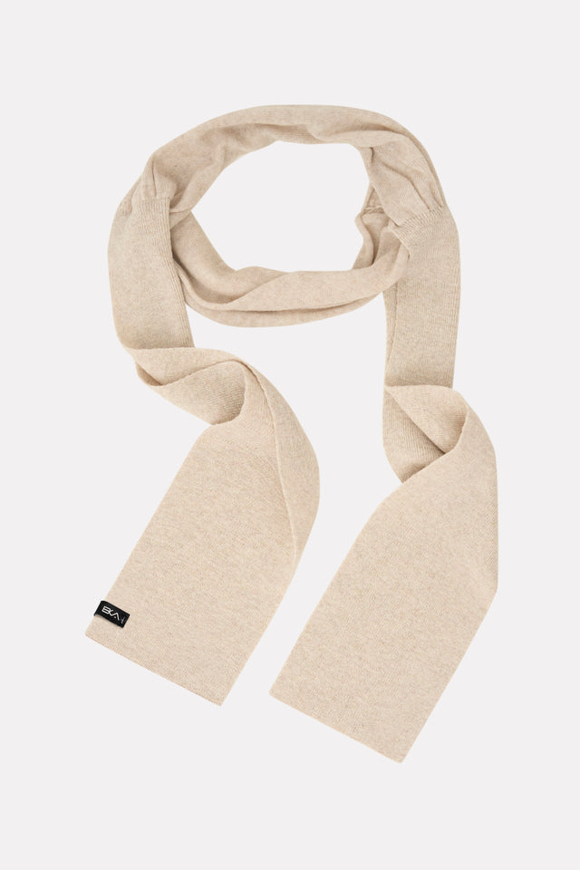 Sciarpa Donna bianca utilizzabile come uno scaldacollo. Filato speciale misto viscosa, lana, nylon e cachemire  MADE IN ITALY