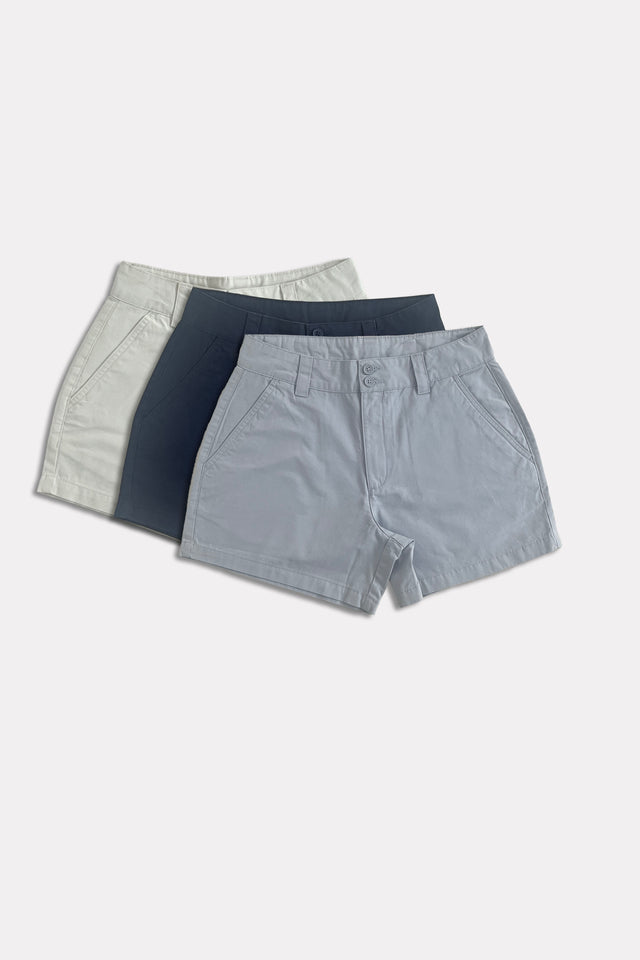 Shorts in 100% cotone twill, il perfetto pantaloncino per l'estate. 
